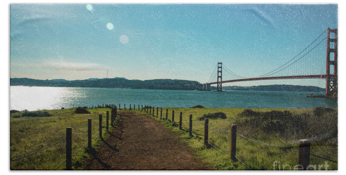 Bridge Bath Towel featuring the photograph Lonely path with the golden gate bridge in the background by Amanda Mohler