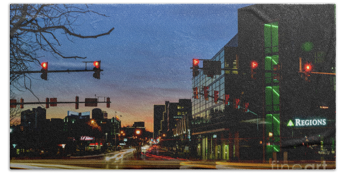 Sunrise Hand Towel featuring the photograph Looking down West 7th by Paul Quinn