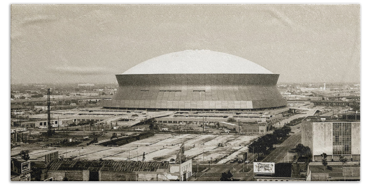 Bargain Hand Towel featuring the photograph Louisiana Superdome by KG Thienemann