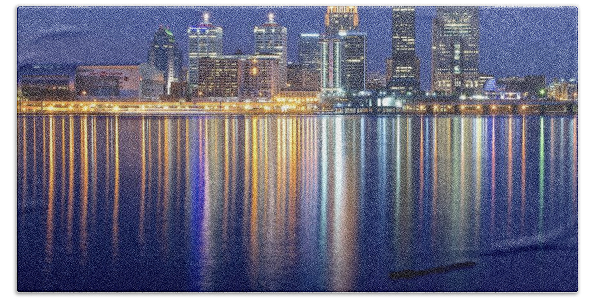 Louisville Bath Towel featuring the photograph Louisville During Blue Hour by Frozen in Time Fine Art Photography