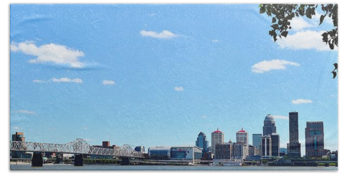 Louisville Bath Towel featuring the photograph Louisville Waterfront Panoramic by Stacie Siemsen