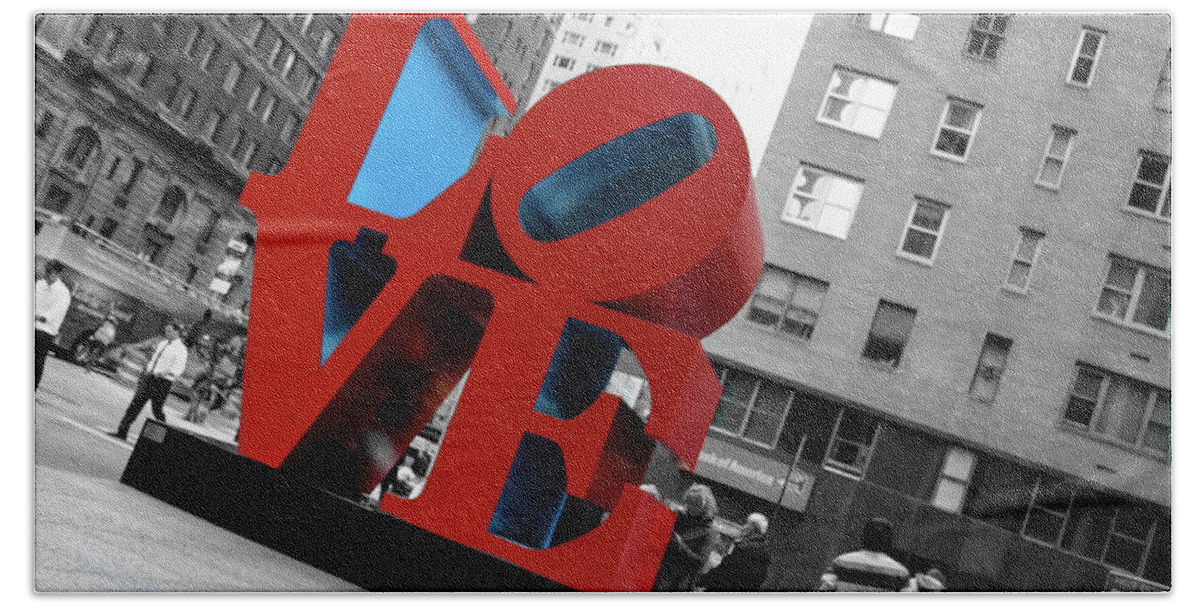 Love Bath Towel featuring the photograph Love, Nyc by Peter J DeJesus