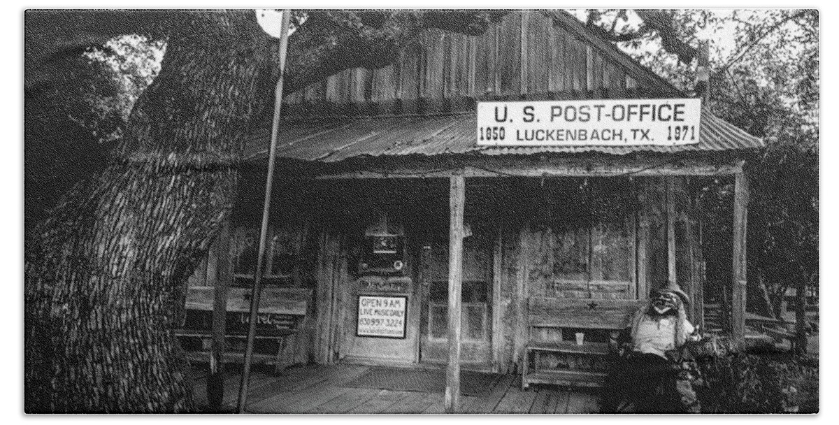 Country Bath Towel featuring the photograph Luckenbach Texas by David Morefield