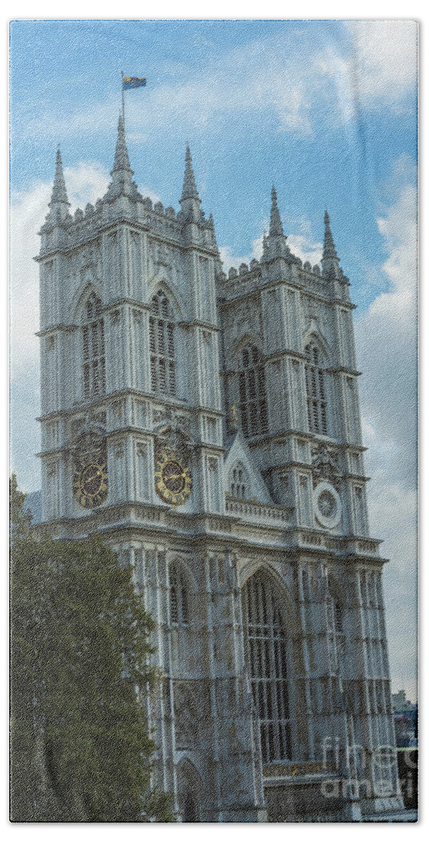 Westminster Abbey Hand Towel featuring the photograph Majestic Westminster Abbey by Mike Reid