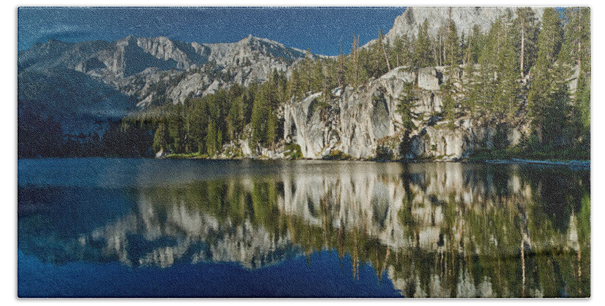 Sierra Nevada Bath Towel featuring the photograph Mammoth Lakes Reflections by Greg Nyquist