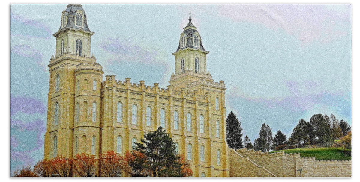 Temple Bath Towel featuring the photograph Manti Temple by Patricia Haynes