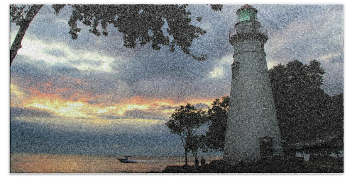 Marblehead Lighthouse Hand Towel featuring the photograph Marblehead Lighthouse by Angela Murdock
