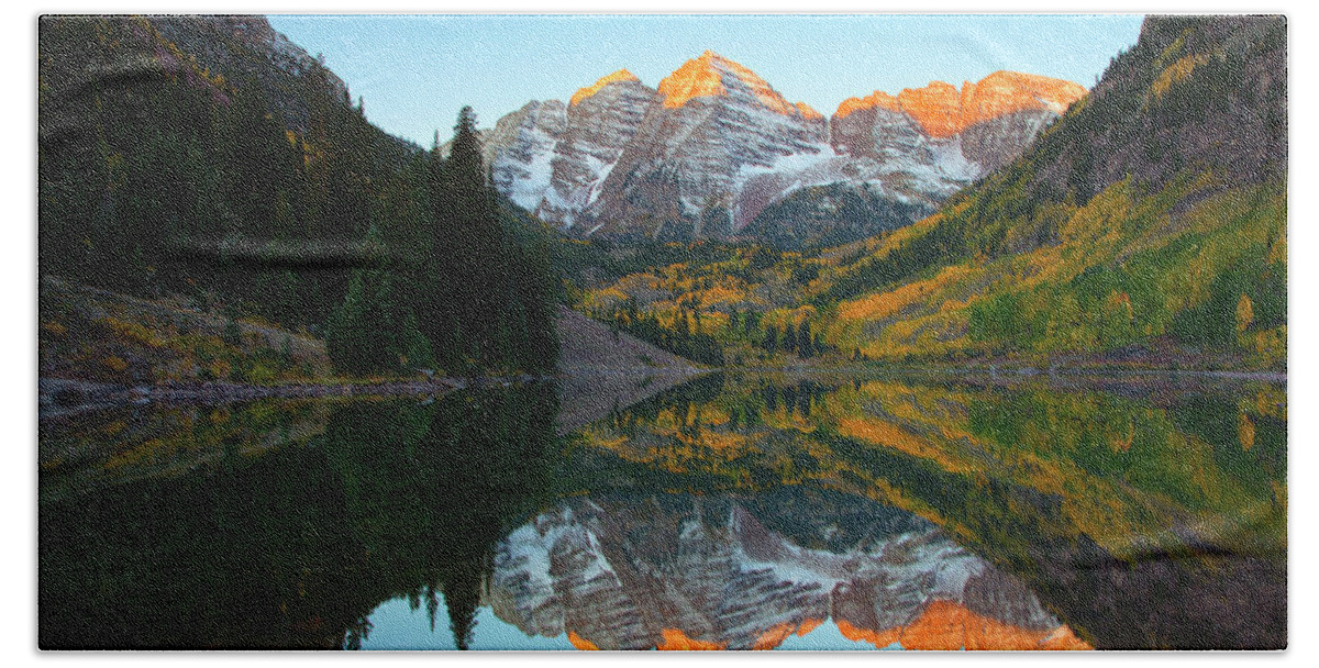 Maroon Bells Hand Towel featuring the photograph Maroon Bells Reflection by Nancy Dunivin