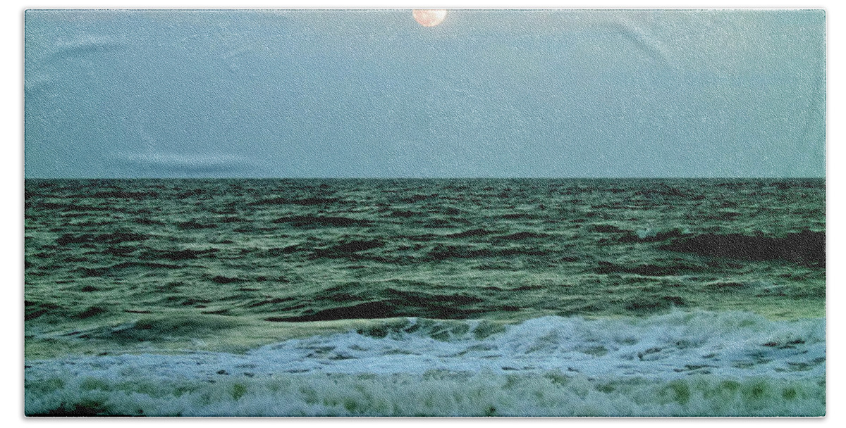 Moon Bath Towel featuring the photograph Micro Moon At The Ocean by D Hackett