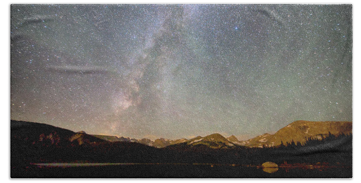 Milky Way Bath Towel featuring the photograph Milky Way Over The Colorado Indian Peaks by James BO Insogna