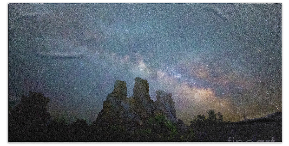Milky Way Bath Towel featuring the photograph Milky Way Over The Tufas by Mimi Ditchie