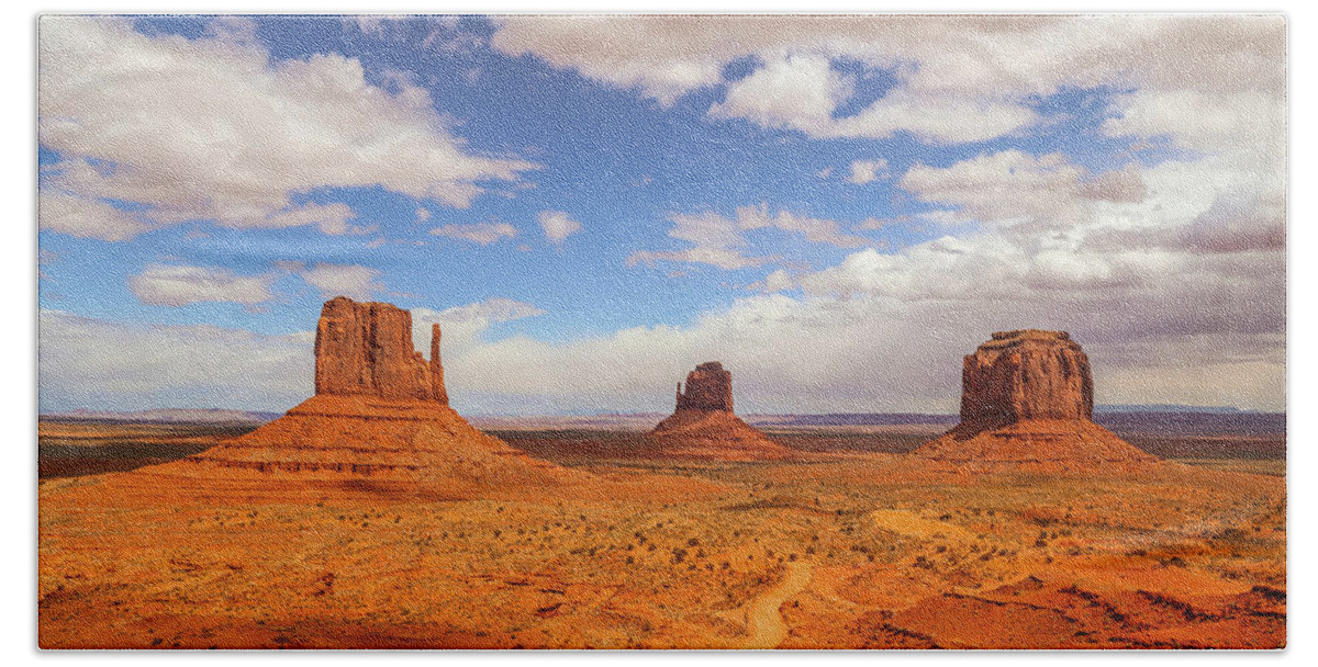 Usa Hand Towel featuring the photograph Monument Valley by Alberto Zanoni