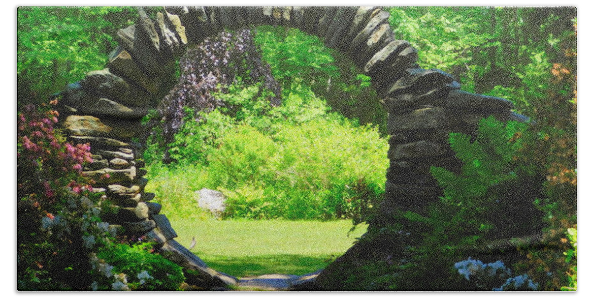 Kingston Hand Towel featuring the photograph Moon Gate at Kinney Azalea Gardens by Catherine Gagne