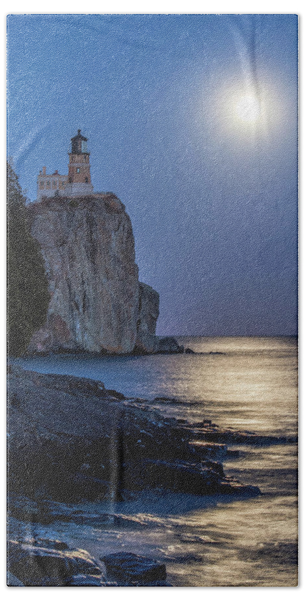 Split Rock Lighthouse Hand Towel featuring the photograph Moon Light On Split Rock by Paul Freidlund