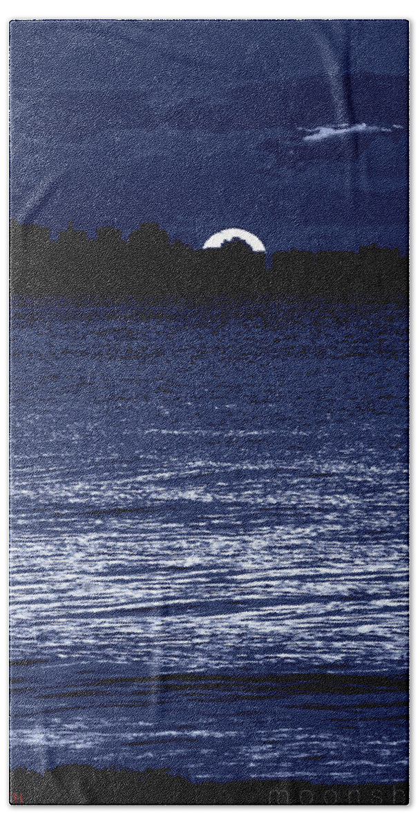 Moon Shine Bath Towel featuring the photograph Moon Shine by Edward Smith