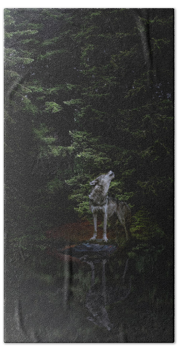 Wolf Bath Towel featuring the digital art Moonlight Rhapsody by John Christopher