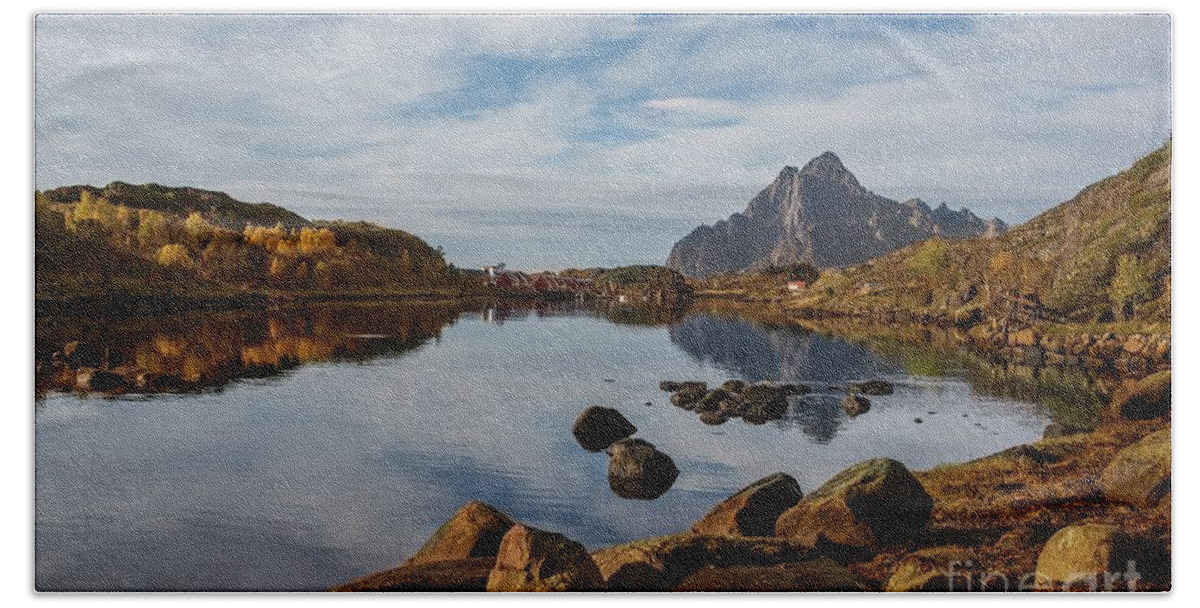 Autumn Hand Towel featuring the photograph Morning in Kabelwag,Lofoten by Eva Lechner