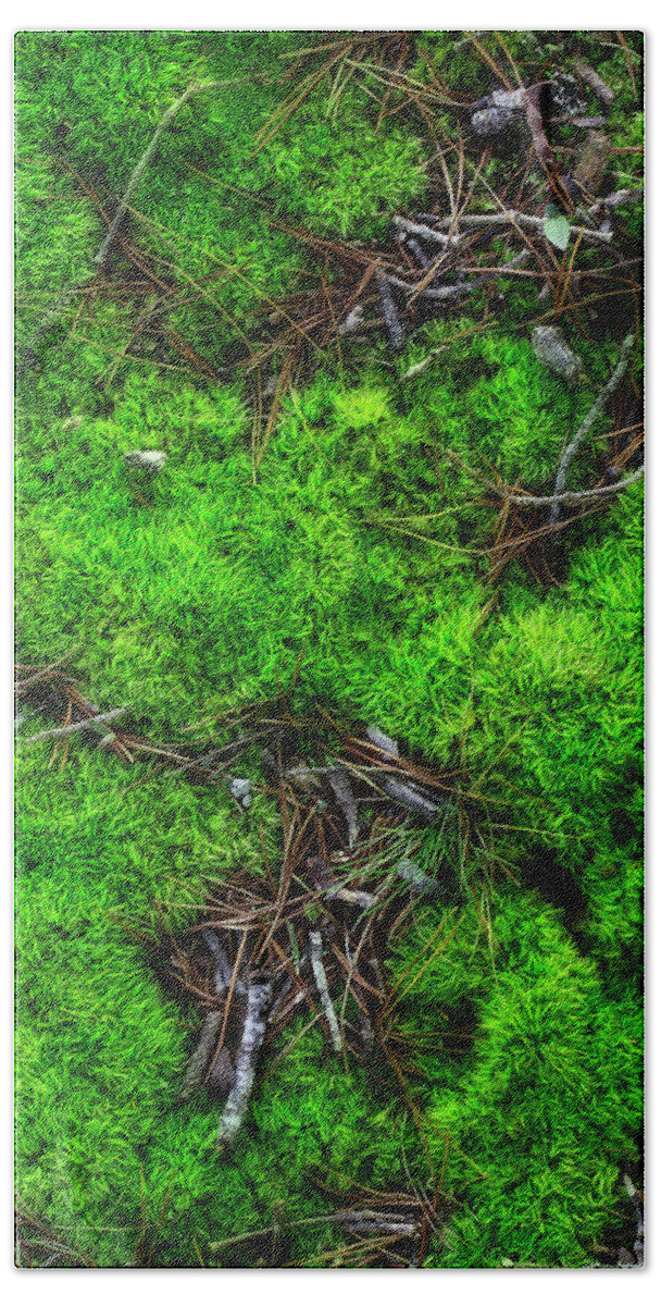 Moss Bath Towel featuring the photograph Moss On The Hillside by Mike Eingle