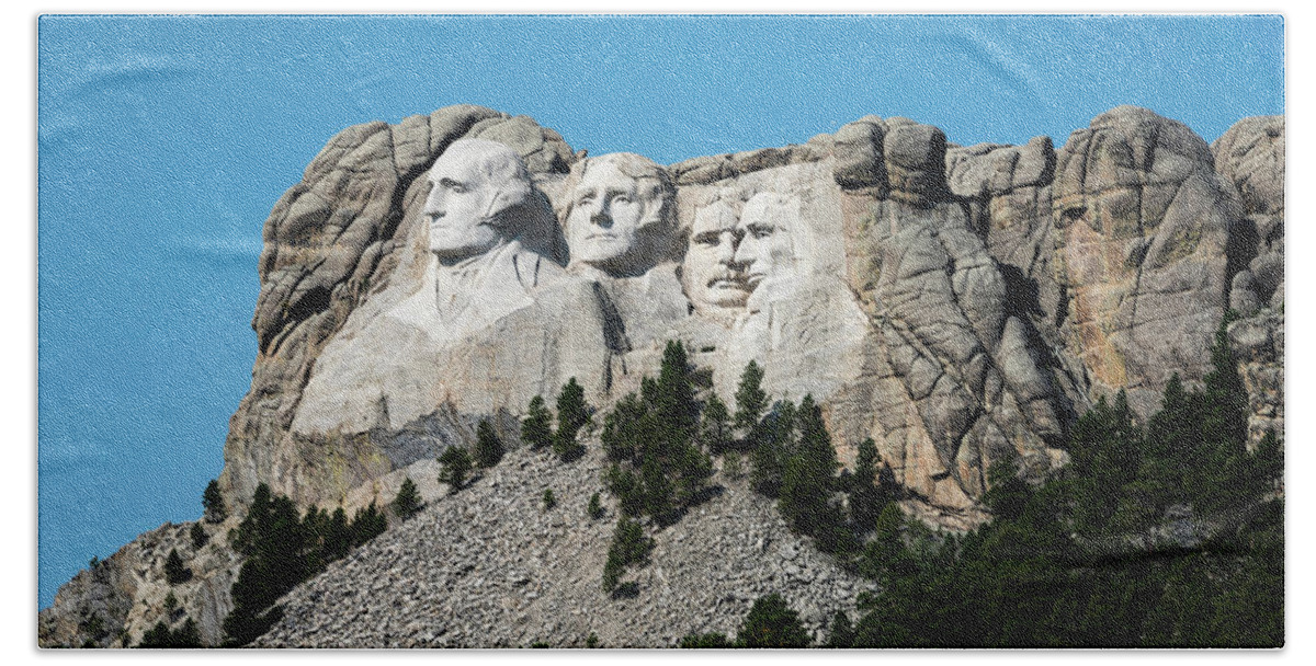 Black Hills Bath Towel featuring the photograph Mount Rushmore by Norman Reid