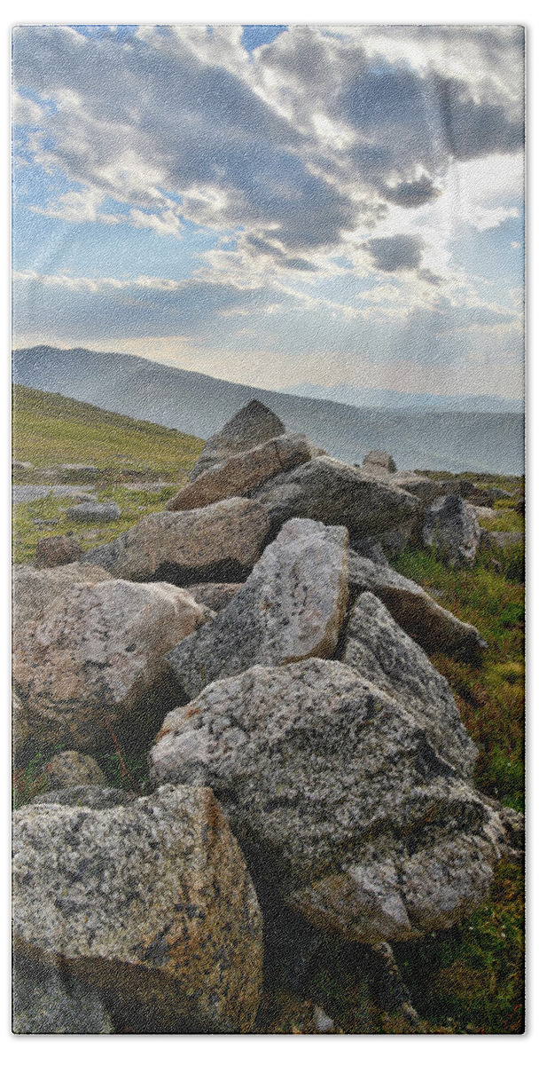 Mt. Evans Bath Towel featuring the photograph Mt. Evans Sunset by Ray Mathis