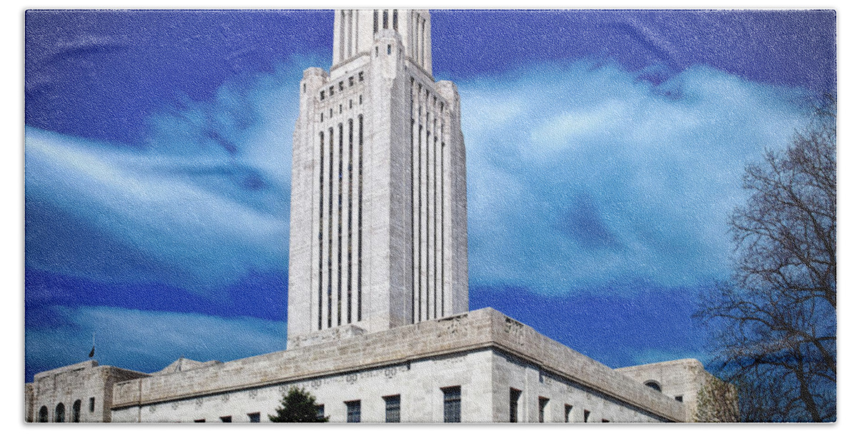 Lincoln Bath Towel featuring the photograph Nebraska Capitol Building by Mountain Dreams
