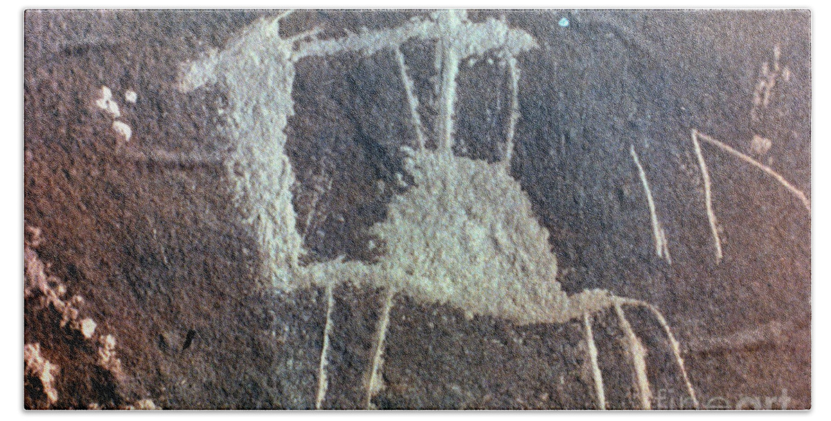 Camel Bath Towel featuring the photograph Neolithic Petroglyph by Granger