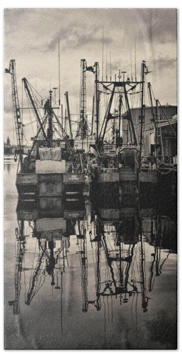 Bedford Bath Towel featuring the photograph New Bedford Waterfront No. 1 by David Gordon