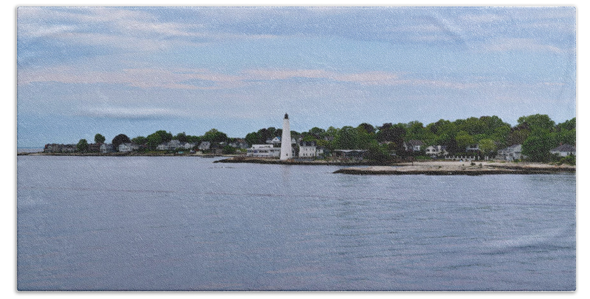 Lighthouse Hand Towel featuring the photograph New London Harbor Lighthouse by Nicole Lloyd