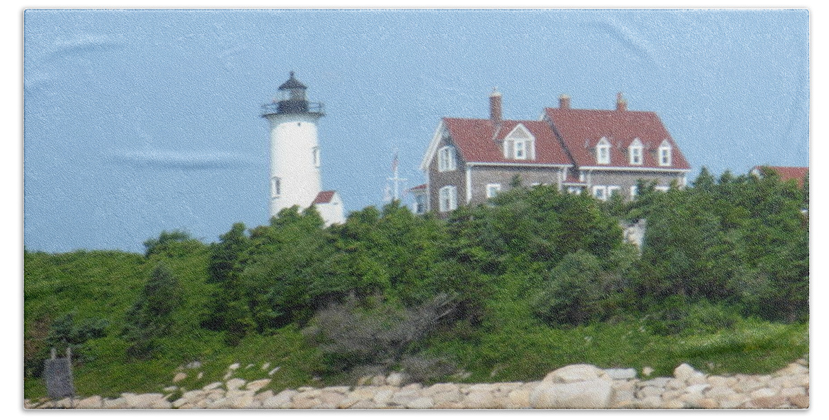Woods Hole Bath Towel featuring the photograph Nobska Point Lighthouse by Donna Walsh