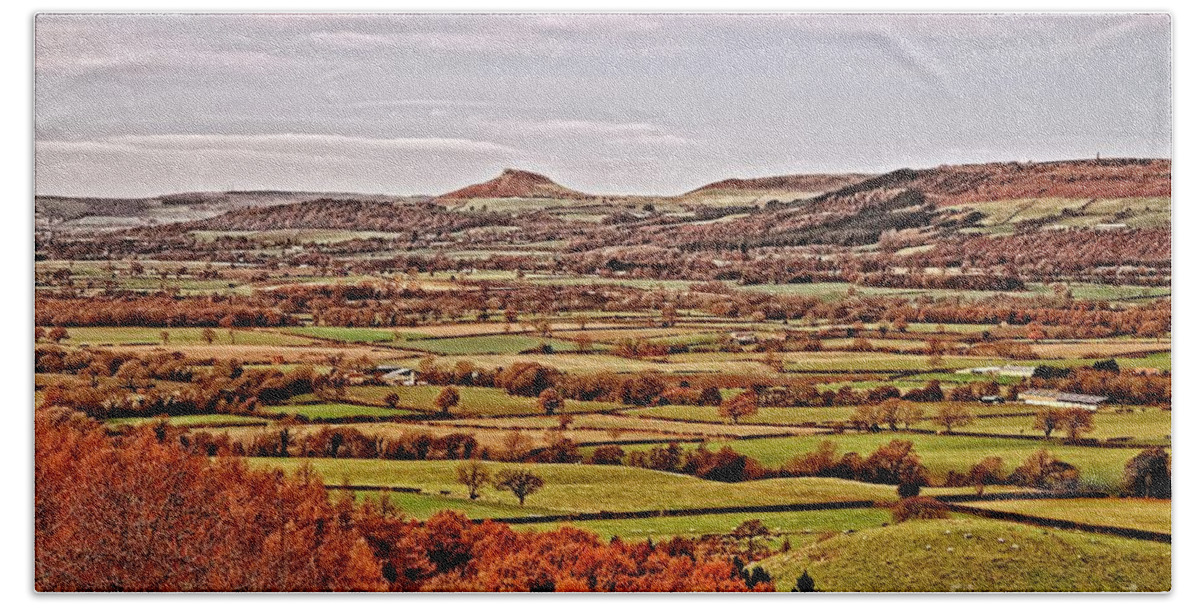 Roseberry Topping Bath Towel featuring the photograph North Yorkshire Landscape by Martyn Arnold