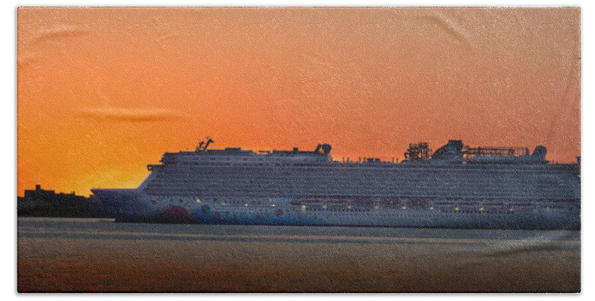 Passenger Cruise Ship Norwegian Breakaway Entering New York Harbor At Sunrise 5:45 Am Bath Towel featuring the photograph Norwegian Breakaway by Kenneth Cole