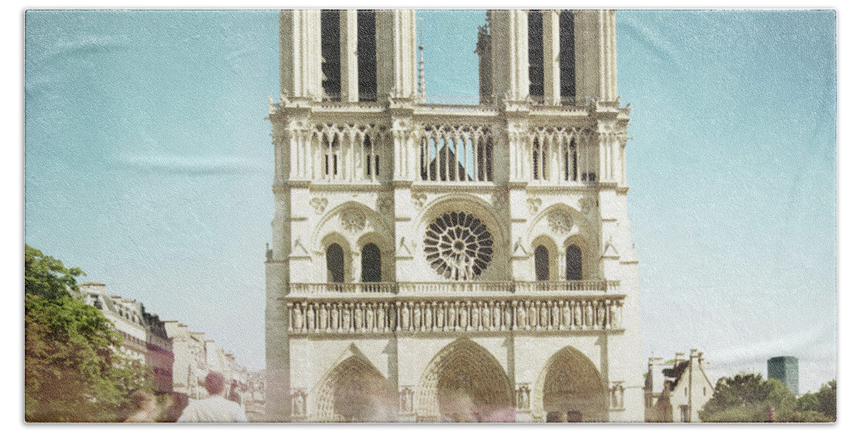 1x1 Hand Towel featuring the photograph Notre Dame by Hannes Cmarits