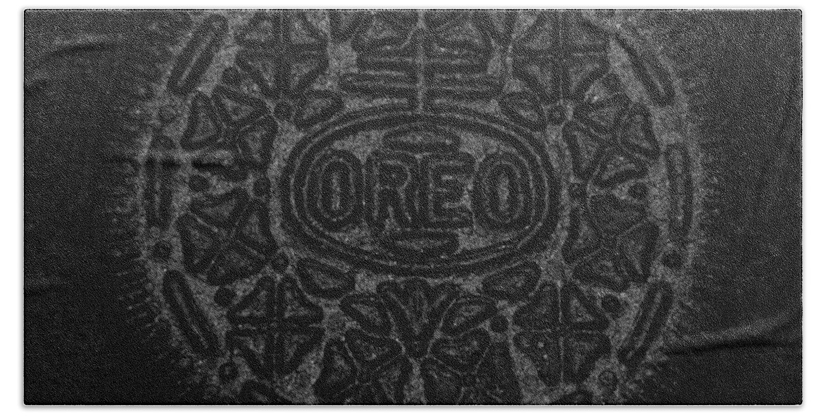 Oreo Hand Towel featuring the photograph O R E O by Rob Hans