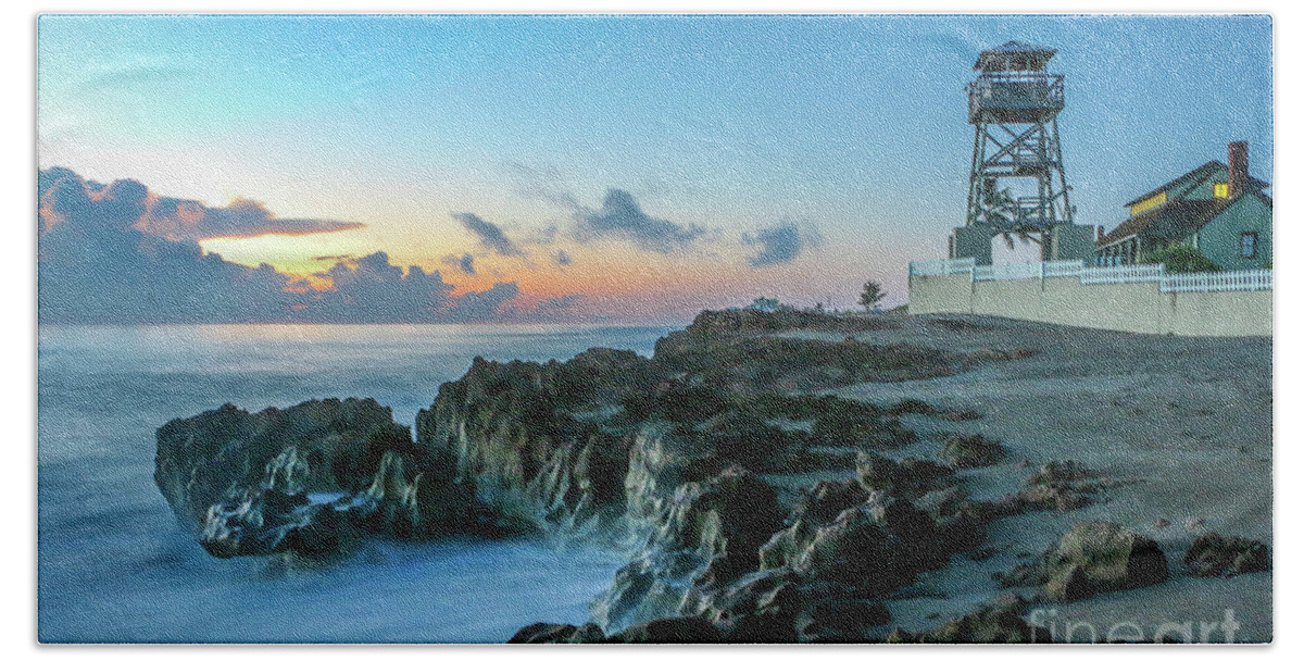 Tower Bath Towel featuring the photograph Observation Tower at Dawn by Tom Claud