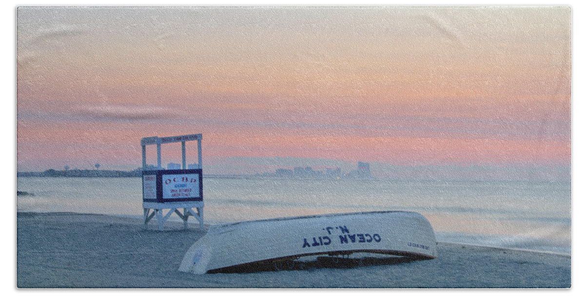 Ocean Bath Towel featuring the photograph Ocean City New Jersey Before Sunrise by Bill Cannon