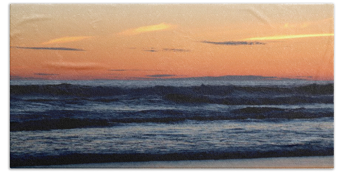 Ocean Sunset Bath Towel featuring the photograph Ocean Sunset at Cape Disappointment State Park by Christy Pooschke