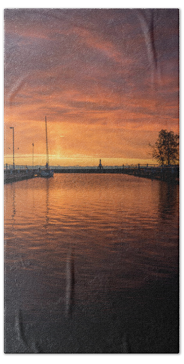 Sunrise Bath Towel featuring the photograph October Skies by James Meyer