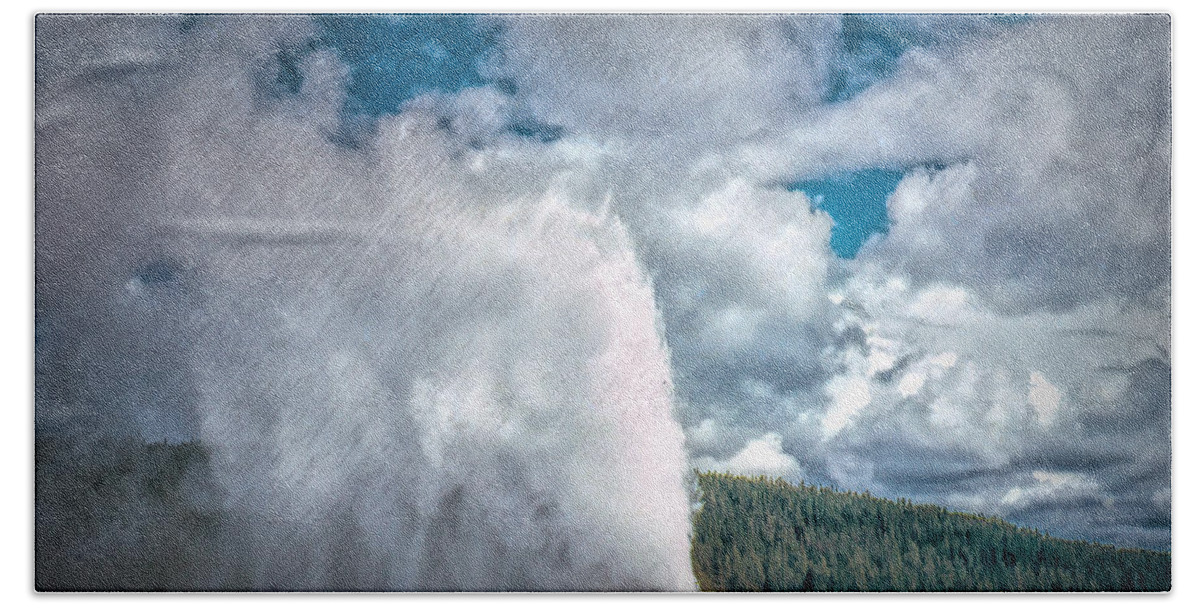  Bath Towel featuring the photograph Old Faithful Vintage 4 by Cathy Anderson