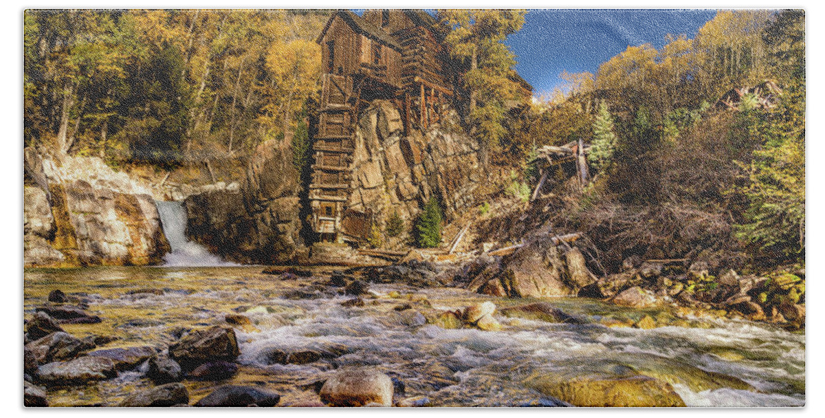 Crystal Bath Towel featuring the photograph On the Rocks by Chuck Rasco Photography
