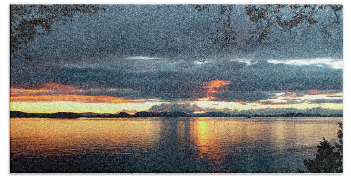 Sunset Hand Towel featuring the photograph Orcas Island Sunset by Lorraine Devon Wilke