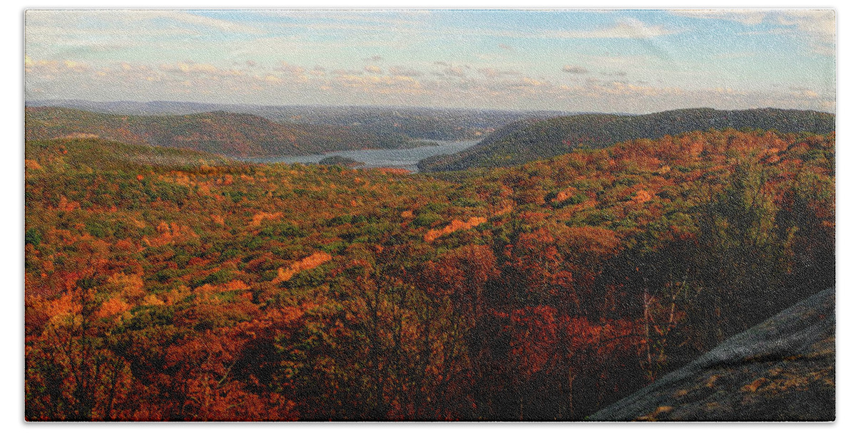Overlooking The Hudson River In Fall Bath Towel featuring the photograph Overlooking the Hudson River in Fall by Raymond Salani III