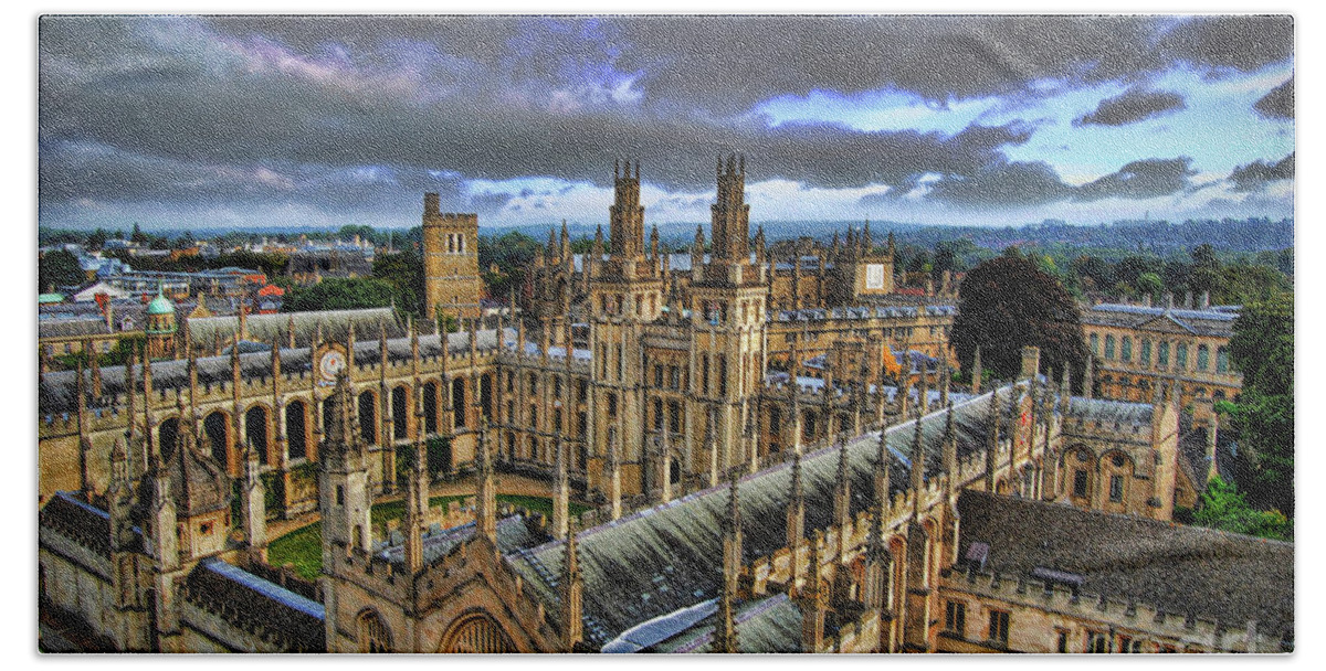 Oxford Bath Towel featuring the photograph Oxford University - All Souls College by Yhun Suarez