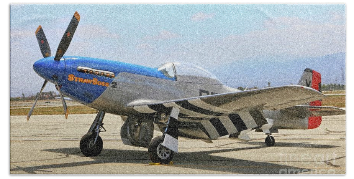 Aircraft Bath Towel featuring the photograph P-51 Mustang Straw Boss by Gus McCrea