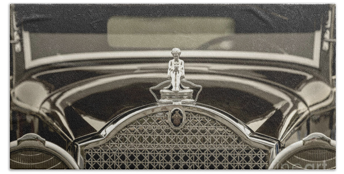 Automotive Bath Towel featuring the photograph Packard View by Dennis Hedberg