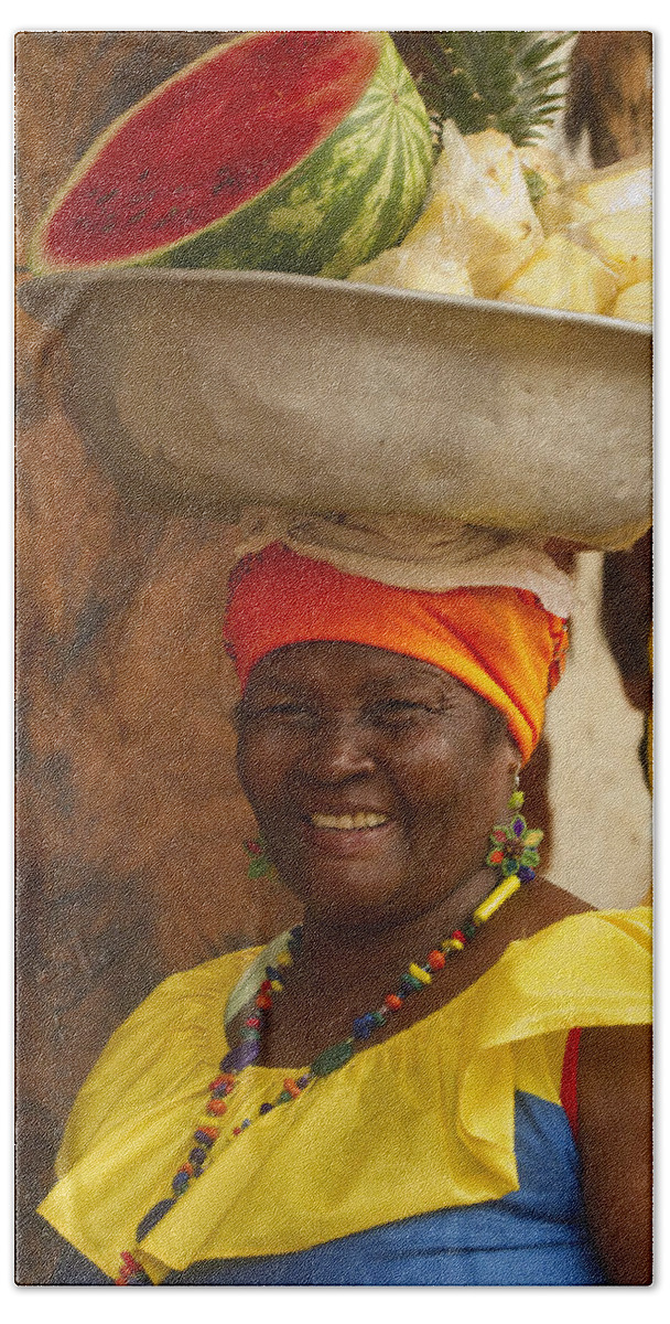 Cartagena Bath Towel featuring the photograph Palenquera in Cartagena Colombia by David Smith