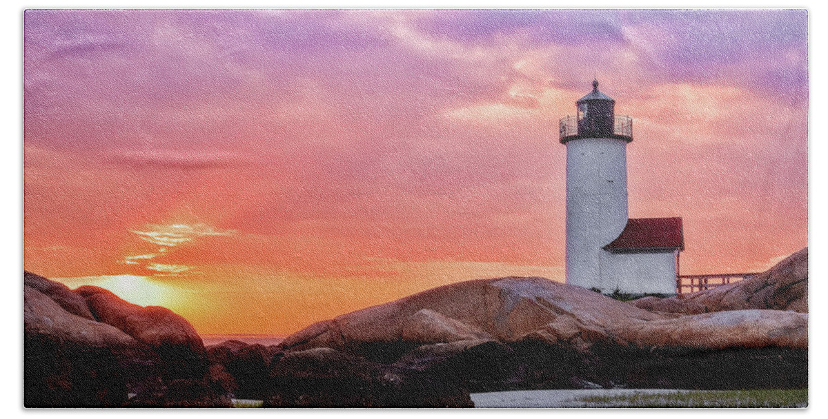 Annisquam Lighthouse Hand Towel featuring the photograph Pastel Sunset, Annisquam Lighthouse by Michael Hubley