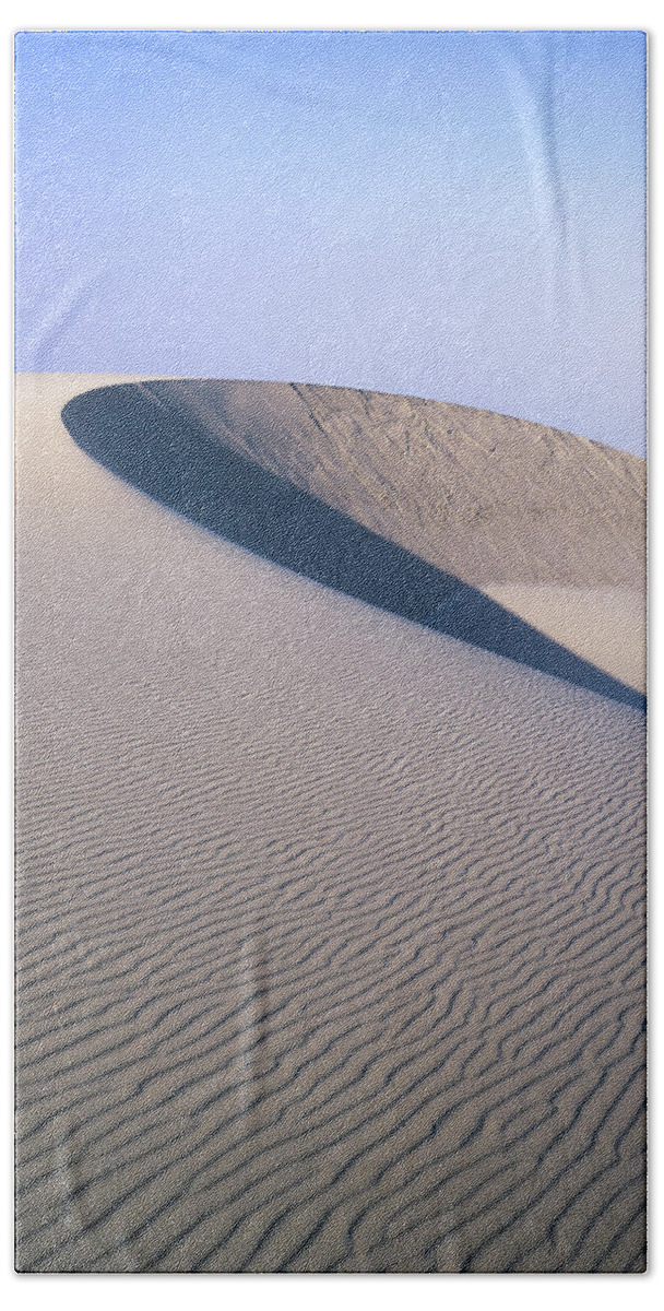 Dunes Bath Towel featuring the photograph Perfect Dune by Robert Potts