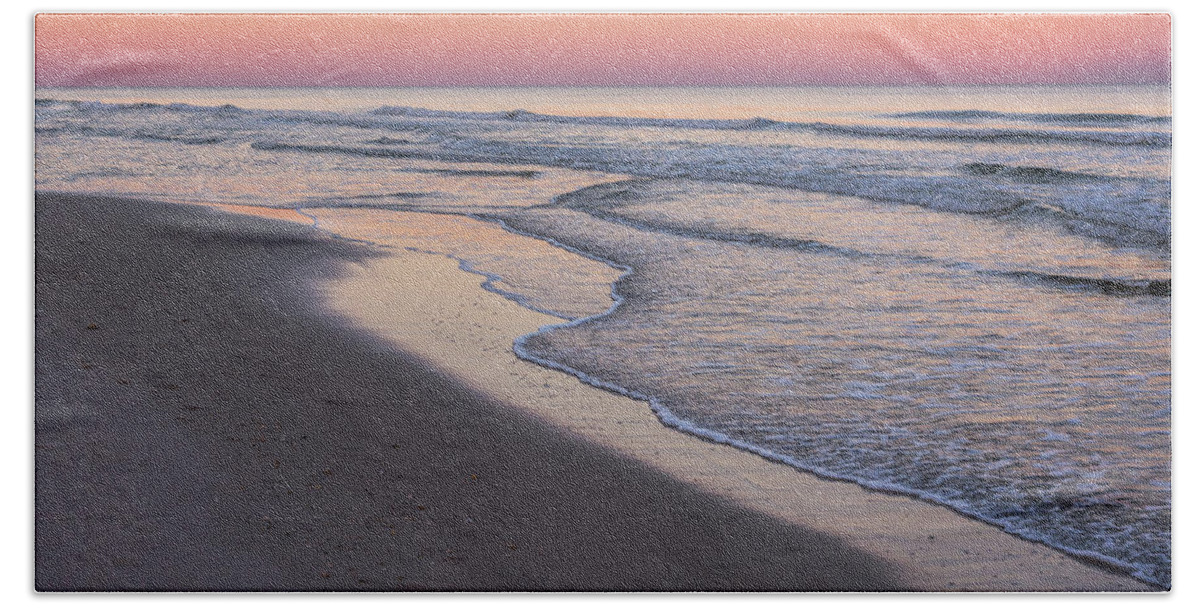 Terry D Photography Bath Towel featuring the photograph Pink Glow Seaside New Jersey 2017 by Terry DeLuco