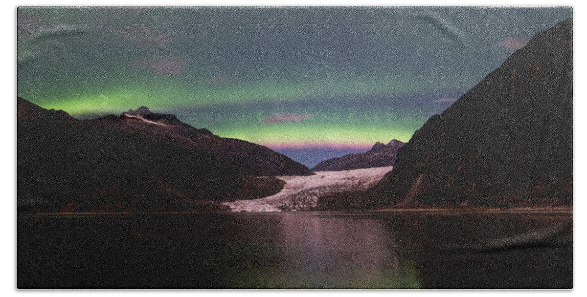 Northern Lights Bath Towel featuring the photograph Pink Rainbow by David Kirby