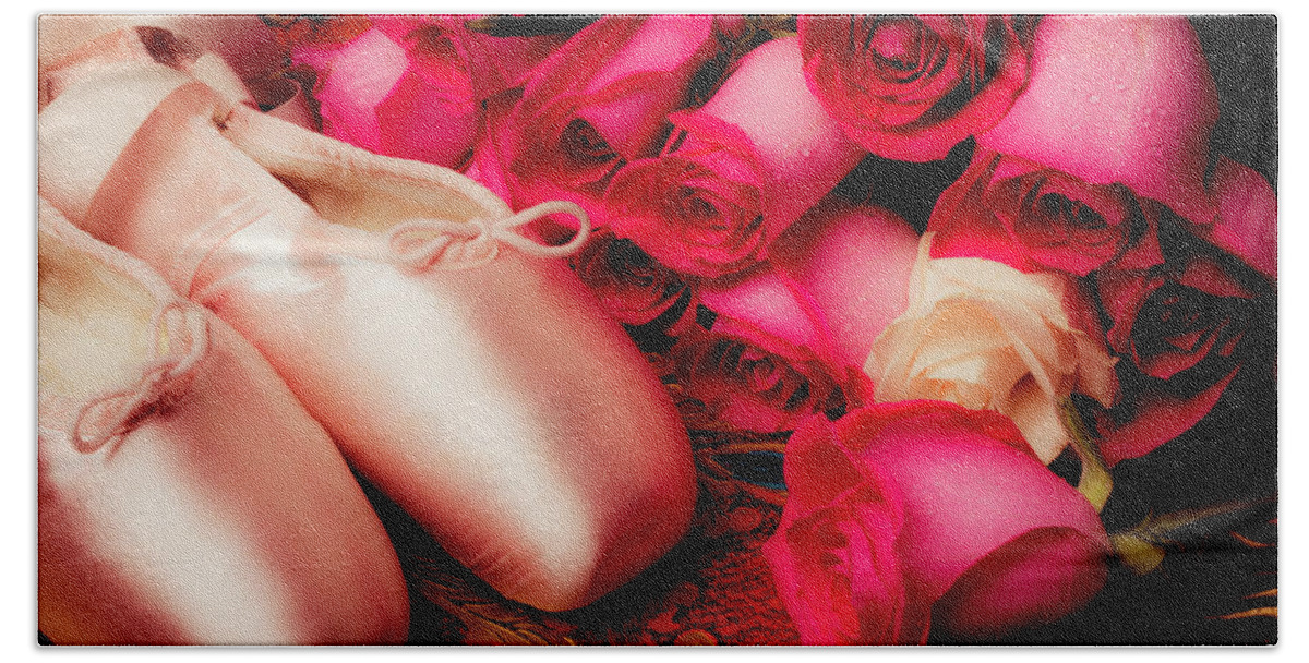 Ballet Shoes Shoe Bath Towel featuring the photograph Pink Slippers And Red Roses by Garry Gay